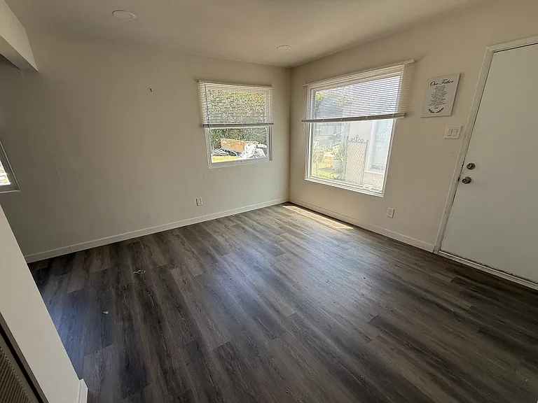 1152 Reed Ave — Photo 8
