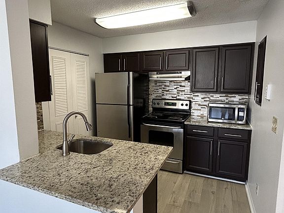 4th image of 1055 S Hiawassee Rd APT 2035