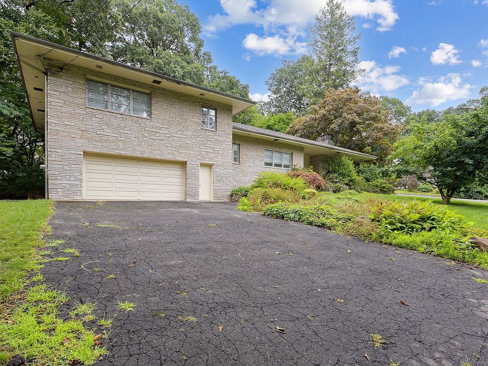 1st image of 231 Knollwood Drive