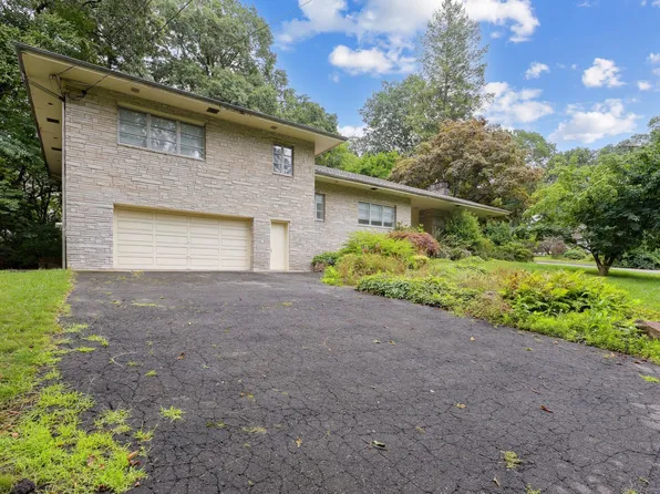 231 Knollwood Drive, New Haven, CT 06515