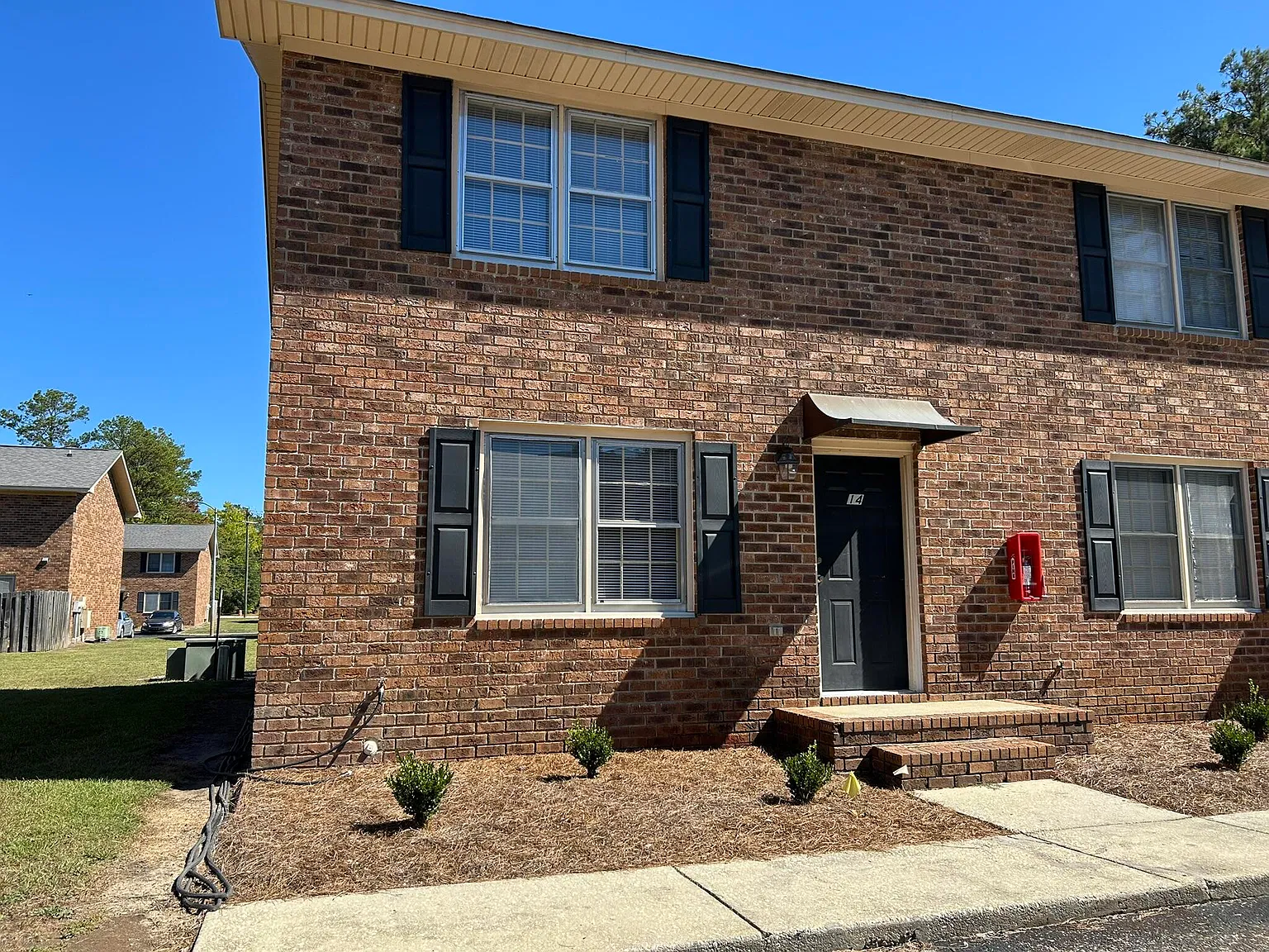 2 bed, 1.5 bath, 1100 sqft, $1,100 — Photo 1