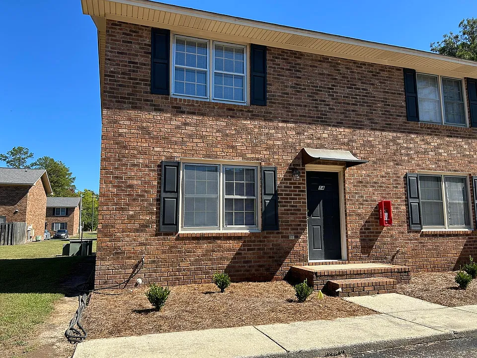 14 Hackberry Ct