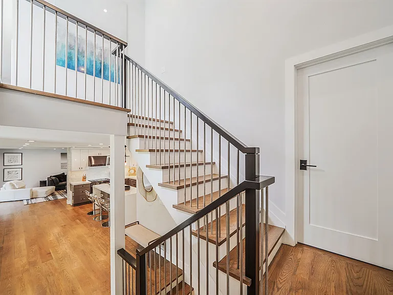 17 Milton Ave — Photo 18