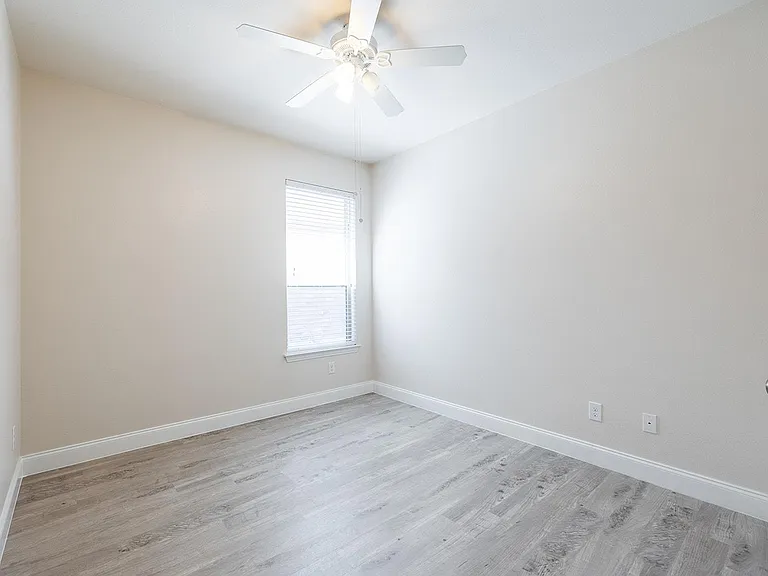 2517 Auburn Chestnut Ln — Photo 21