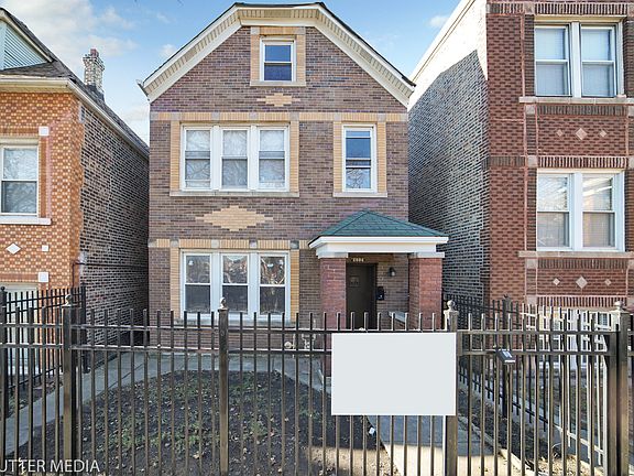 3rd image of 2534 S Whipple St