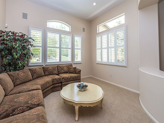 4th image of 2602 W Canyon Ave