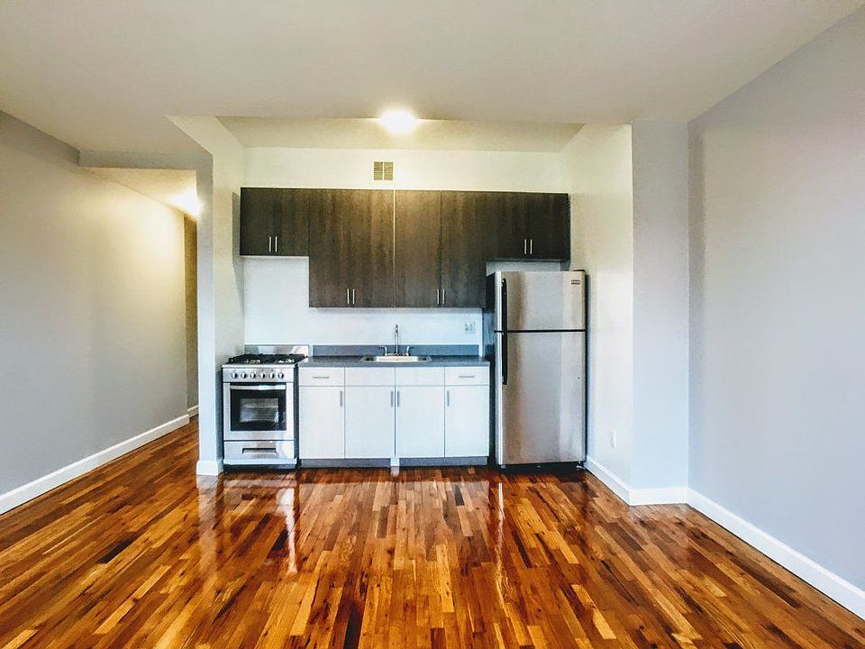 2nd image of 2247 7th Ave APT 4A