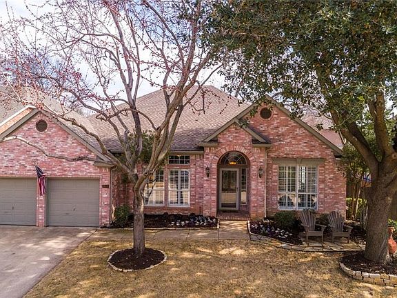 2nd image of 808 Glen Garry Dr