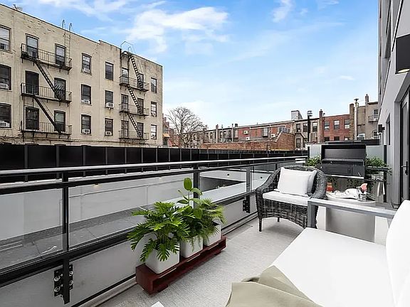 4th image of 827 Sterling Pl #1C