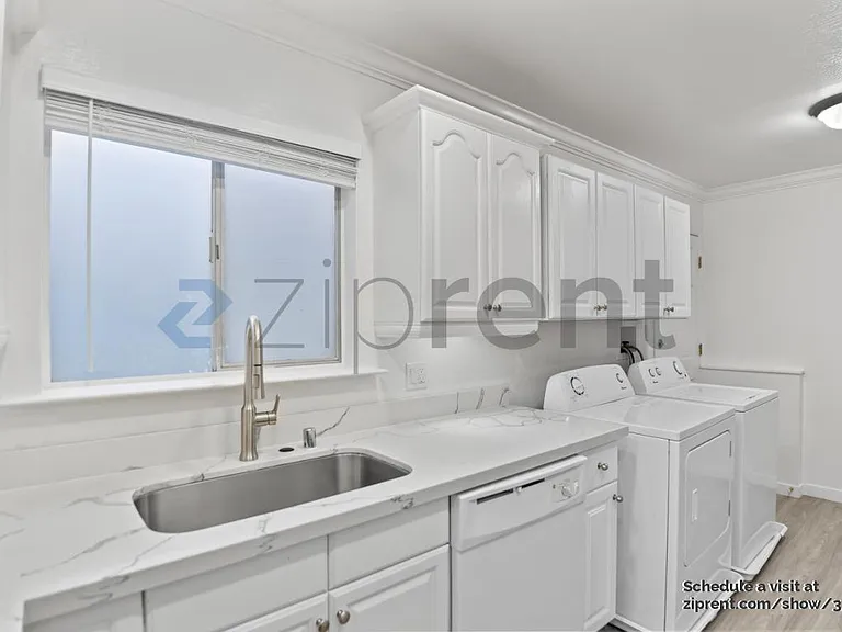 371 Somerset Rd #A — Photo 17