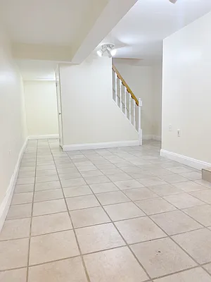 Rented by AJ Clarke | media 32