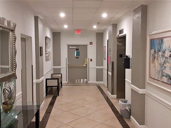 5th image of 2121 N Ocean Blvd