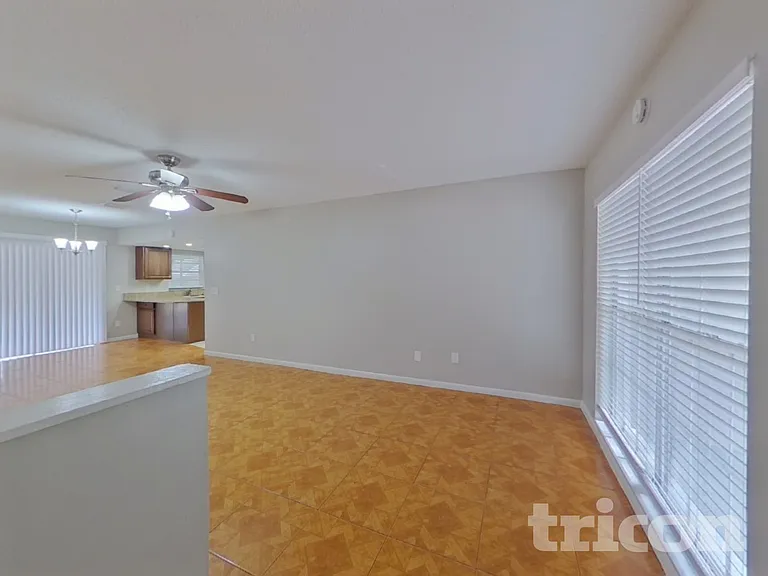 8206 Clermont St — Photo 4