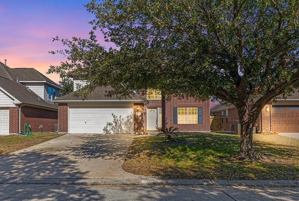 1st image of 22040 Knights Cove Dr