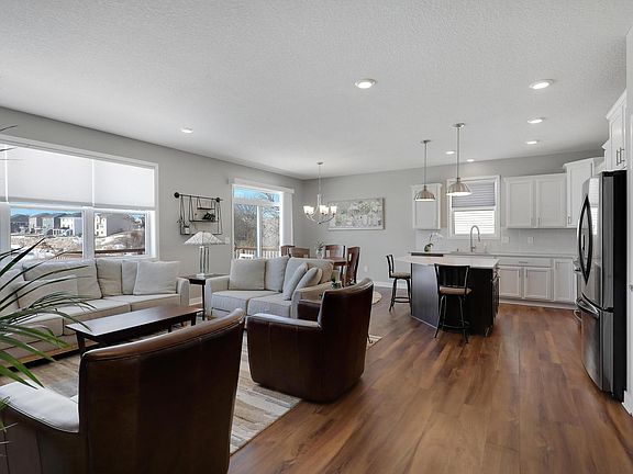 4th image of 1216 Oak Tree Ct