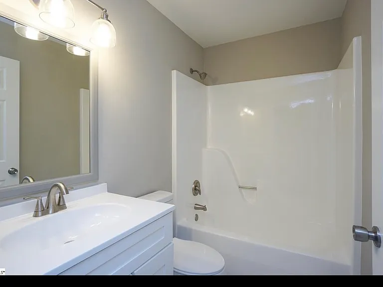 103 Newman Dr — Photo 16