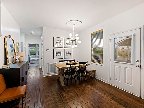 3rd image of 1024 Hunley Waters Cir