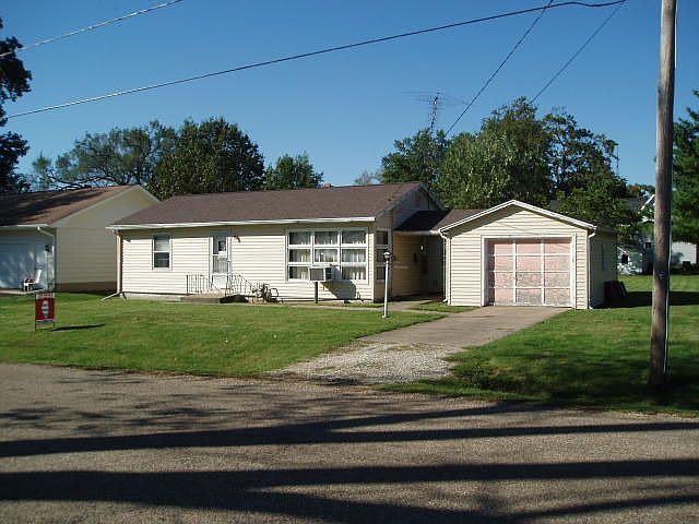 2nd image of 307 Newman St