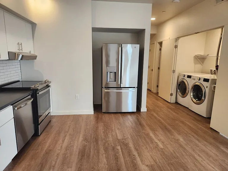 1534 Myers Ln #103 — Photo 5