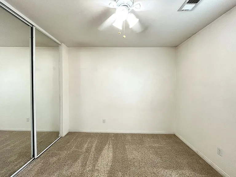 14601 Serenade Dr — Photo 37
