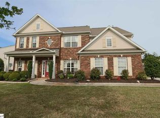 6 Kindred Dr, Simpsonville, SC 29681