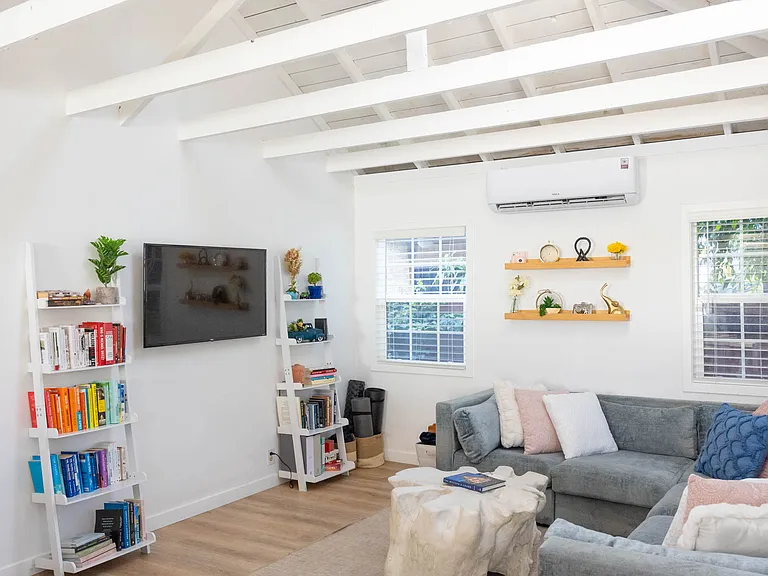 708 Machado Dr — Photo 11