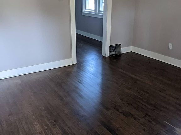 4th image of 3728 E Martin Ave