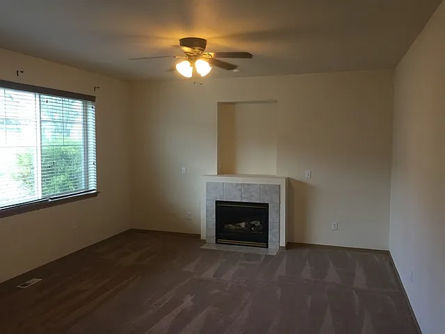 6458 Steamer Dr SE — Photo 5