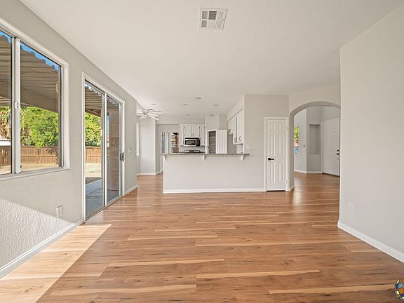 3rd image of 1142 Paseo Camino Real