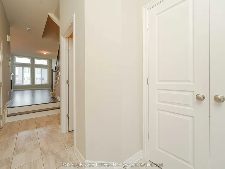 446 Markdale Ter — Photo 3