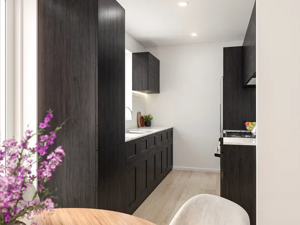 102-10 Queens Boulevard image 4 of 14