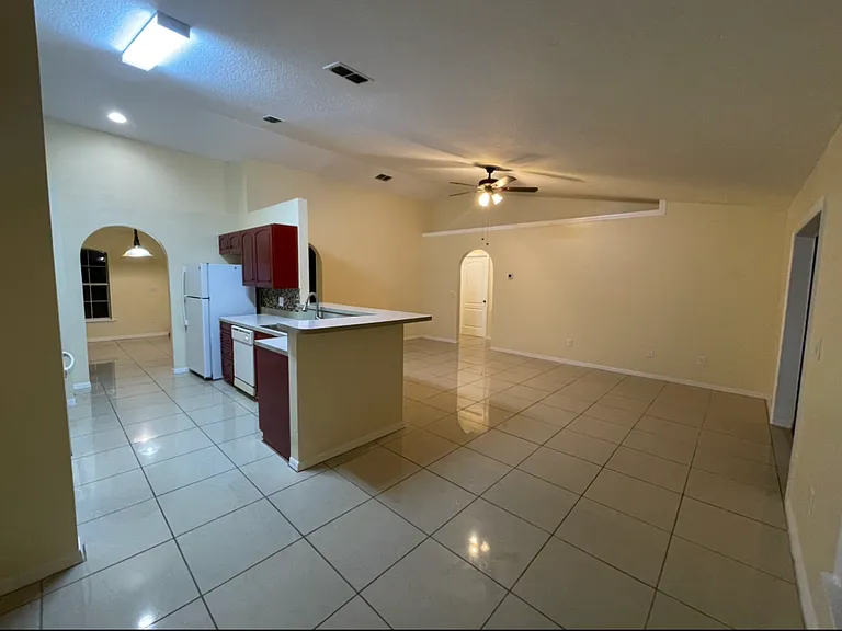808 Wakefield Way — Photo 7