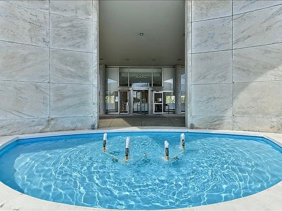 3rd image of 3600 N Lakeshore Dr #1903