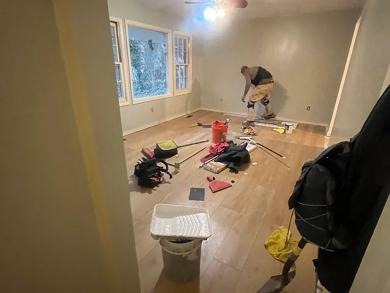 2733 Dearwood Dr SW — Photo 1