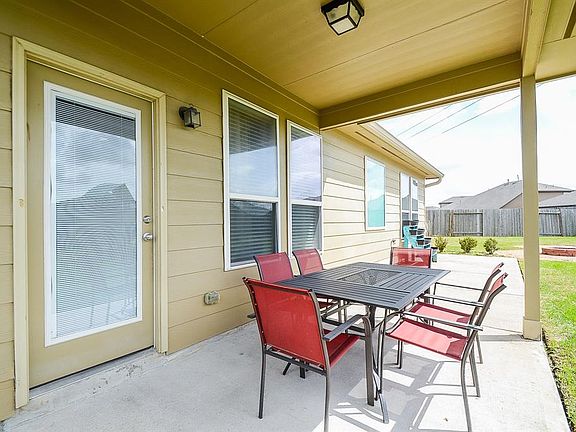 2nd image of 17911 Hyde Cove Ct