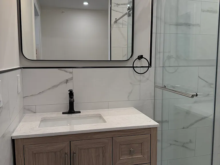 1513 W Stiles St #2 — Photo 15