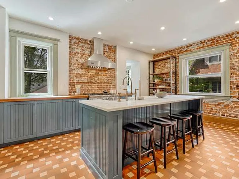 777 N Williams St — Photo 33