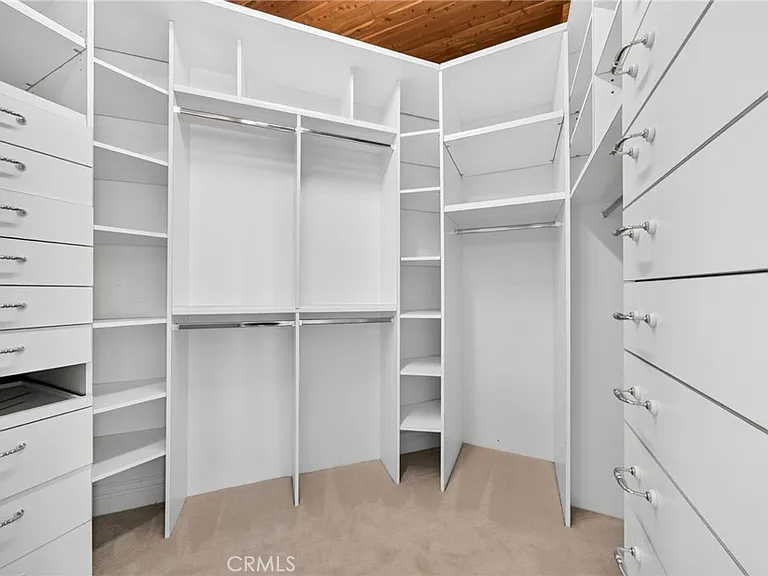 21004 Mendenhall Ct — Photo 43