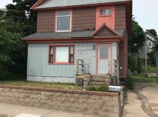 951 S Lincoln Dr, Hancock, MI 49930