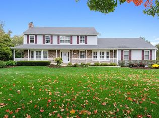 1100 Gaslight Dr, Algonquin, IL 60102