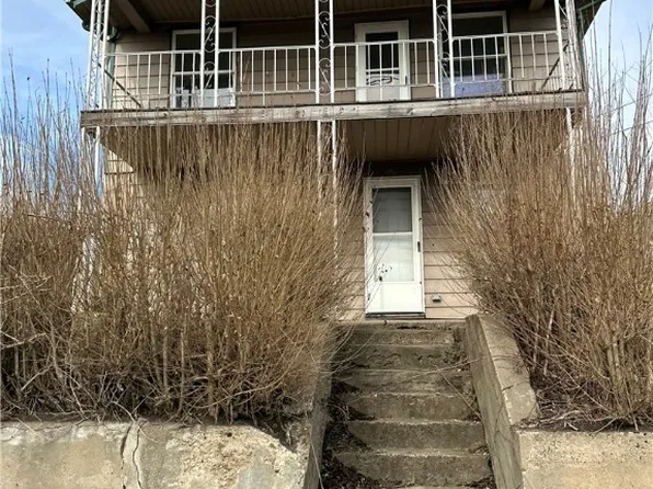 1425 Pennsylvania Ave, Weirton, WV 26062