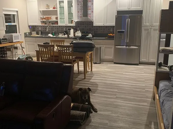 95 E Calaveras St, Altadena, CA 91001