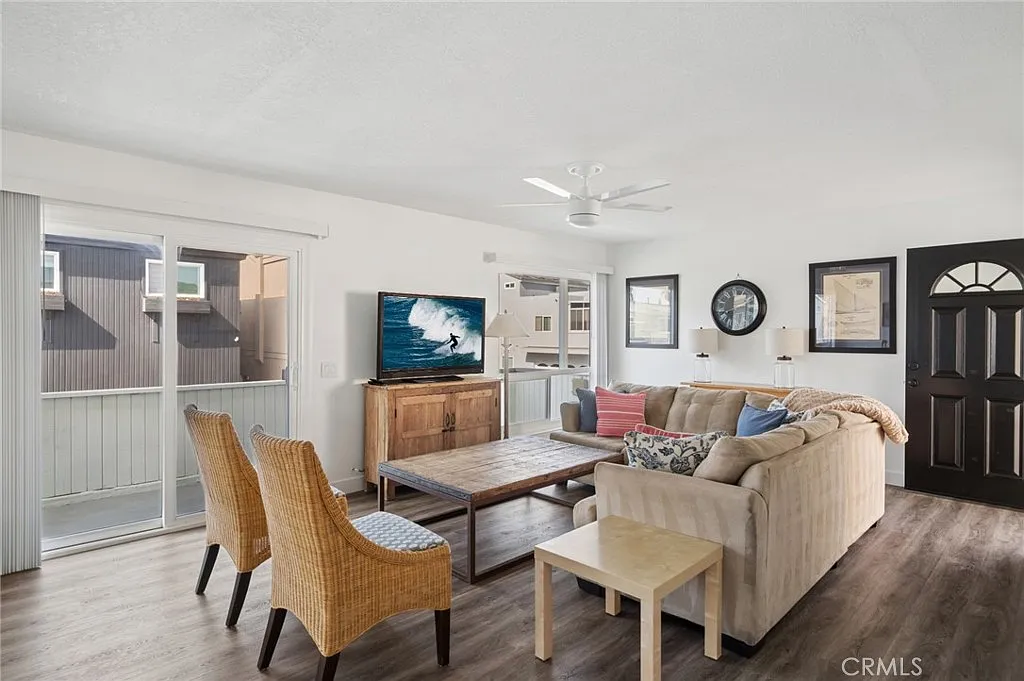 4 bed, 1450 sqft, $8,495 — Photo 2