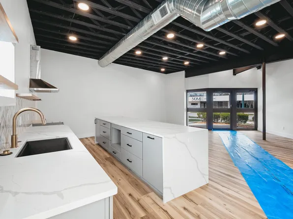 1028 E 8th St, Traverse City, MI 49686