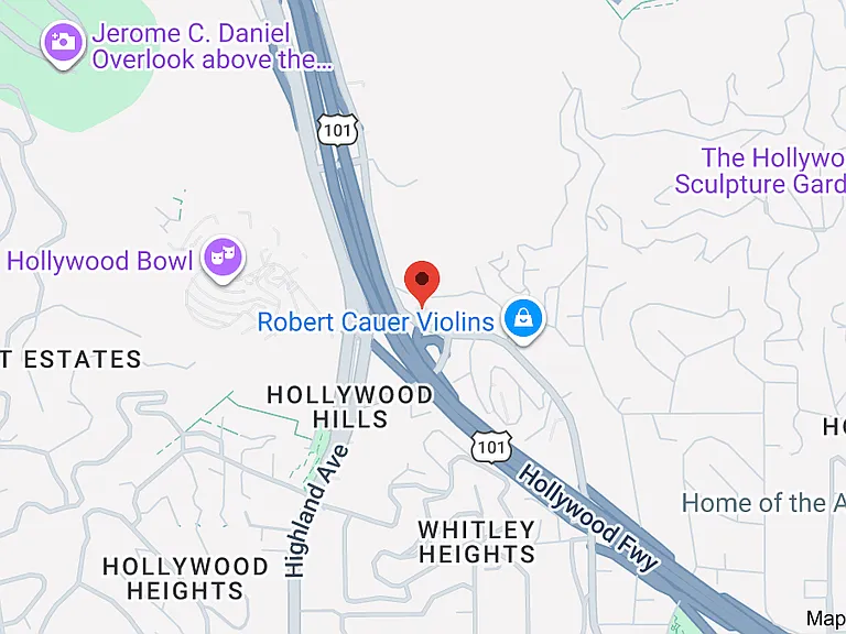 2338 N Cahuenga Blvd — Photo 2