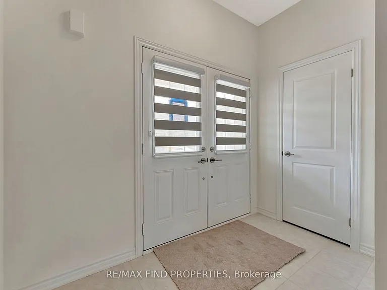21 Dennis Ave — Photo 5