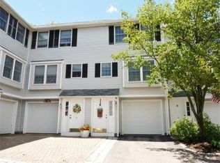13 Fallon Ct, Quincy, MA 02169