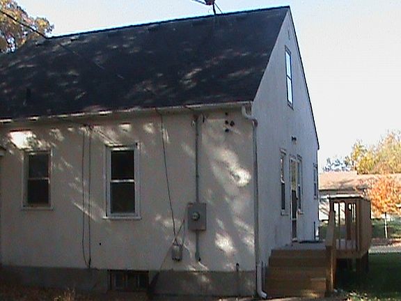 5th image of 710 Upton Ave N