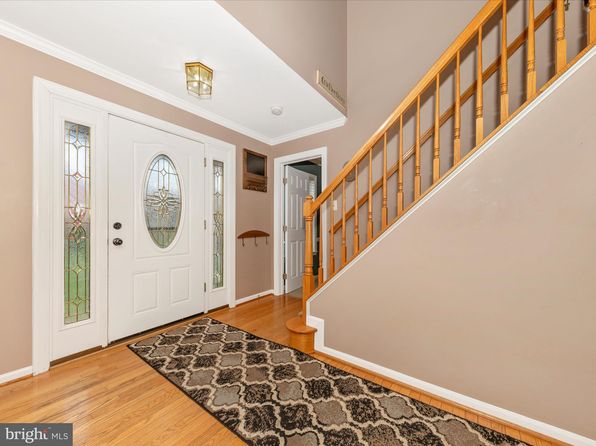 302 Troon Cir, Mount Airy, MD 21771