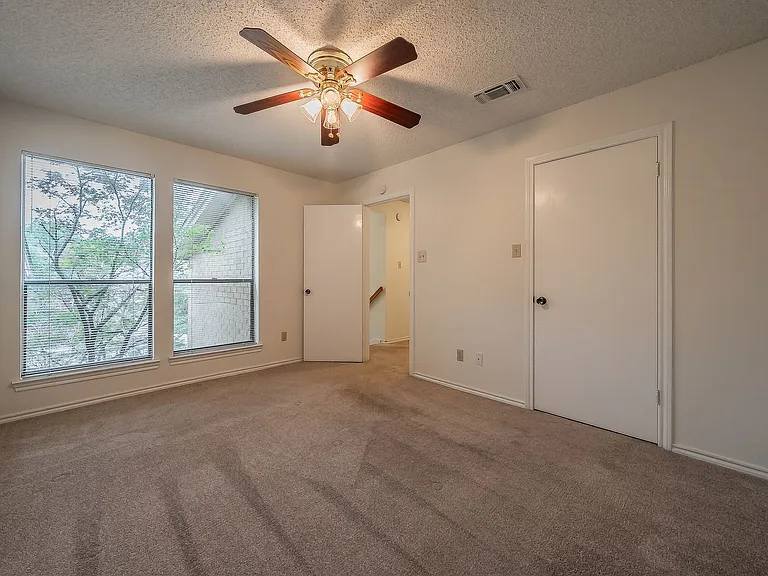 3704 Hulen Park Dr — Photo 26
